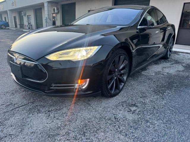 Хетчбеки TESLA MODEL S 2014 Чорний
