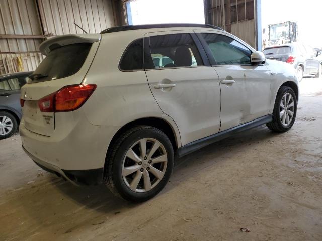  MITSUBISHI OUTLANDER 2015 Biały