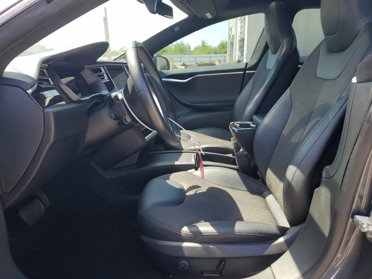 2016 Tesla Model S VIN: 5YJSA1E22GF177120 Lot: 51972885