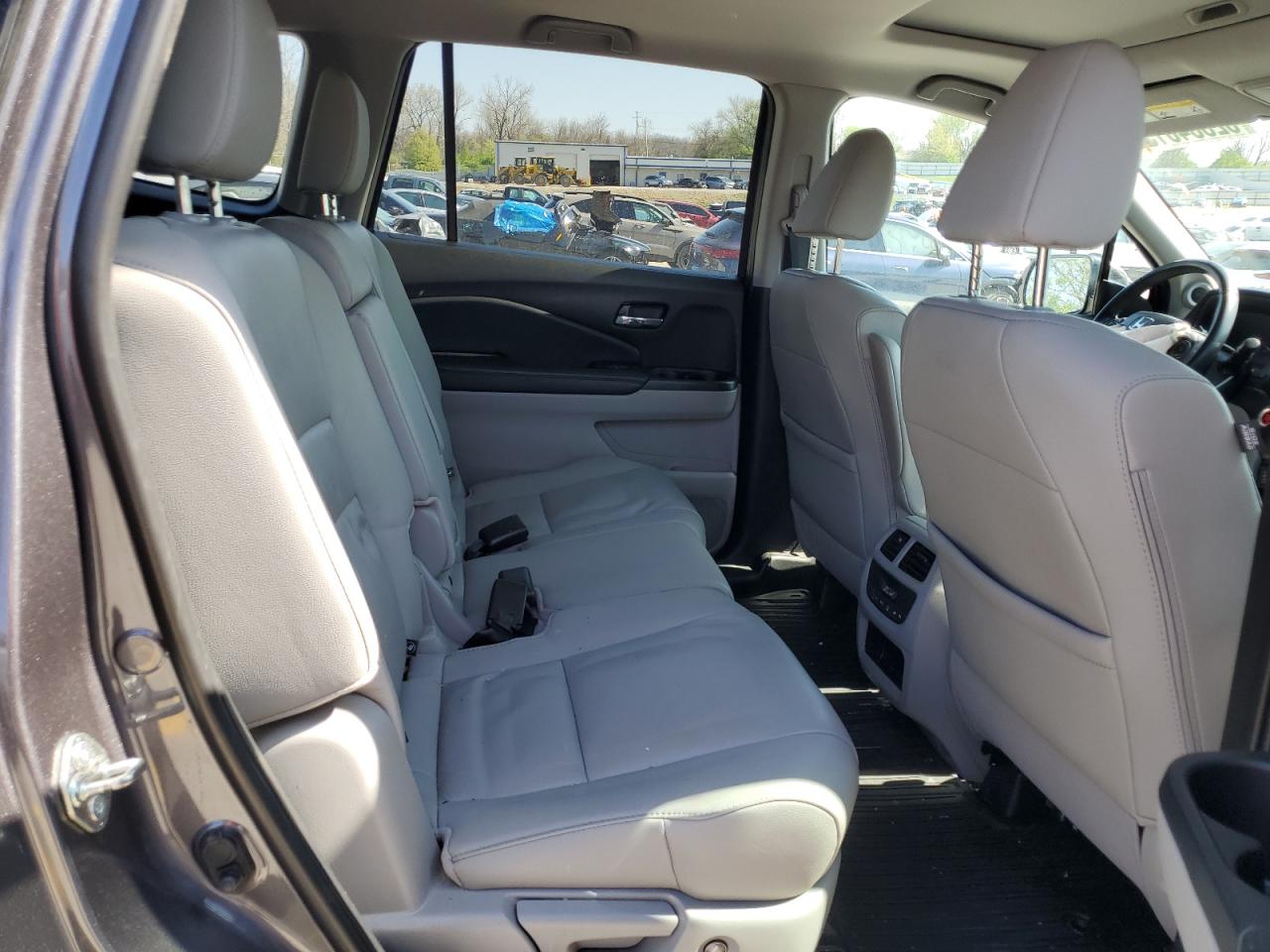 5FNYF6H57JB047453 HONDA PILOT 2018