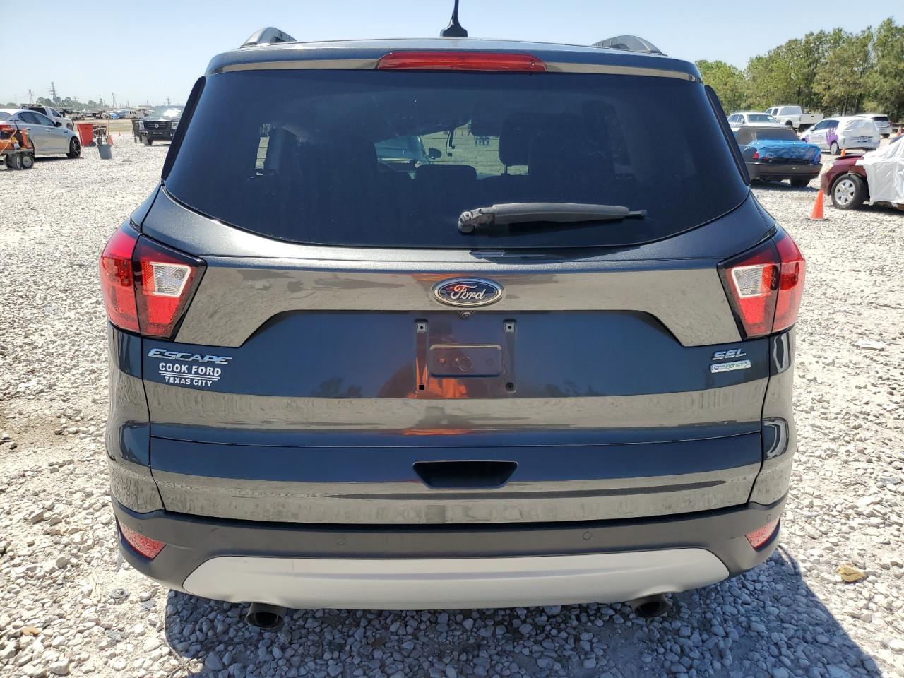 1FMCU0HD3KUA71032 FORD ESCAPE 2019