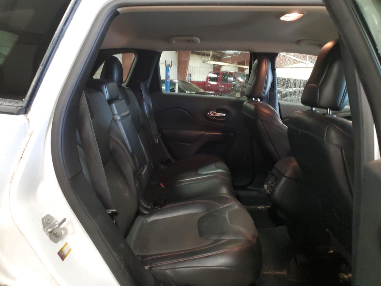 1c4pjmbs6fw572245 1C4PJMBS6FW572245 2015 Jeep Cherokee Trailhawk