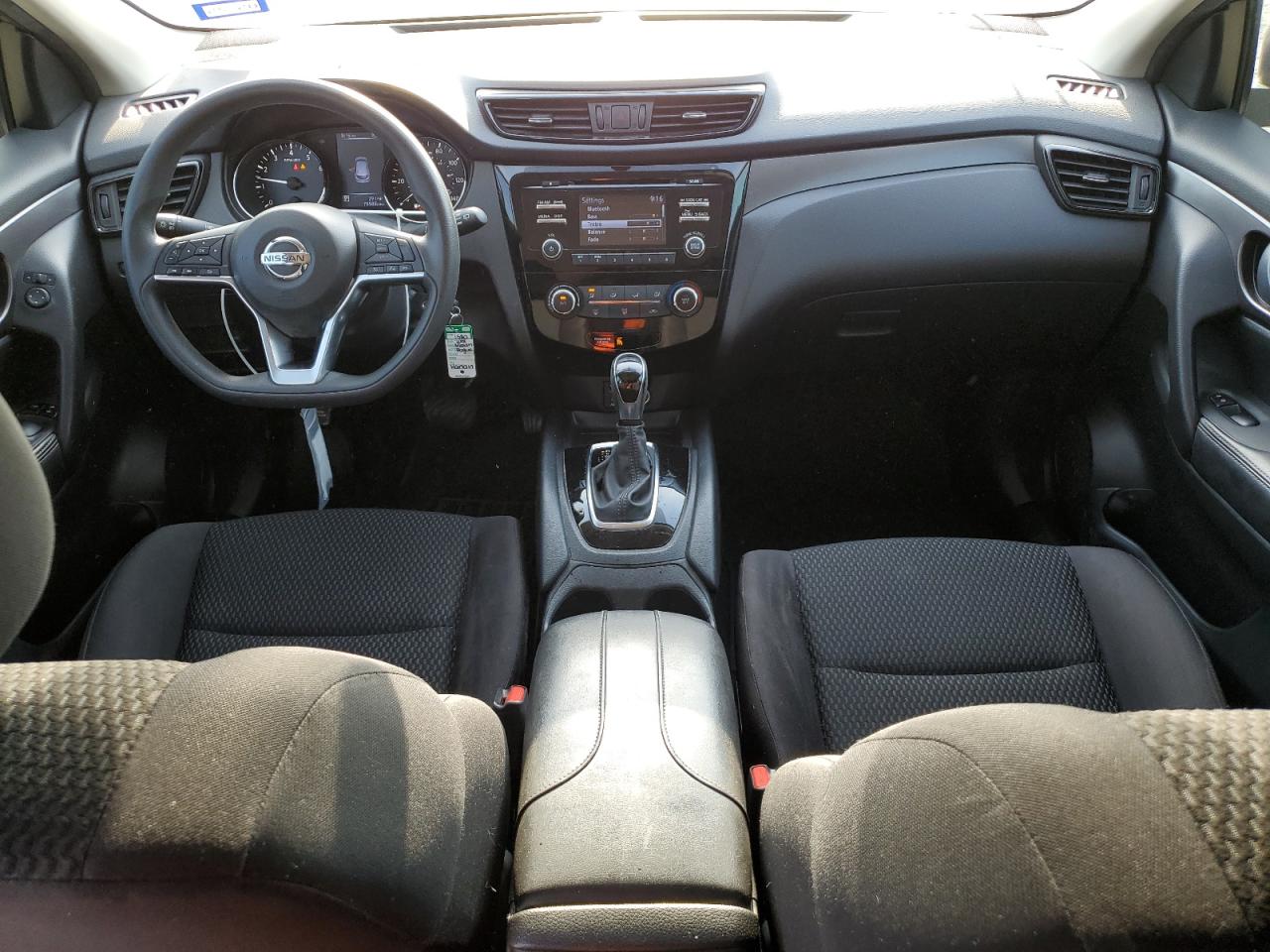 JN1BJ1CP8JW107707 NISSAN ROGUE 2018