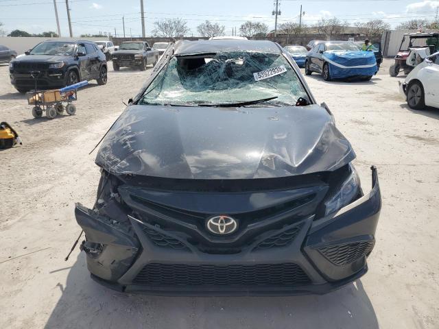  TOYOTA CAMRY 2021 Czarny