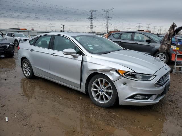  FORD FUSION 2017 Серебристый