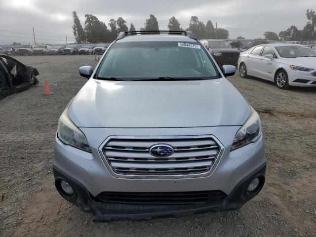  SUBARU OUTBACK 2015 Srebrny