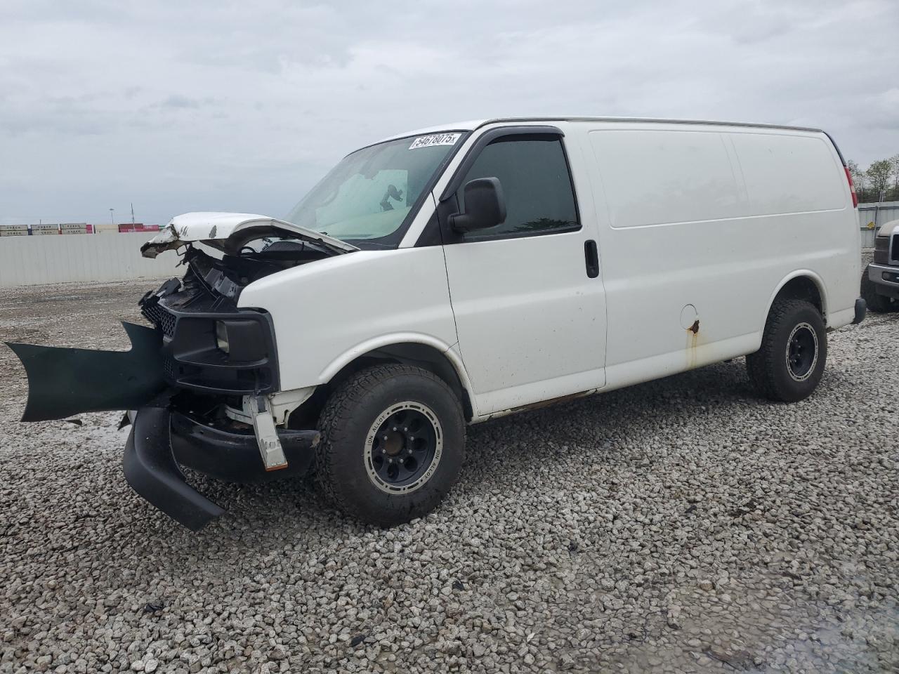 1GCWGFFA5B1116185 CHEVROLET EXPRESS Photo 1