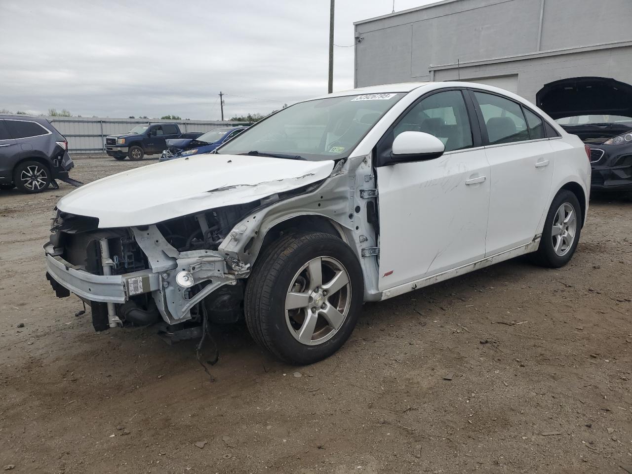1G1PE5SB0G7211107 CHEVROLET CRUZE 2016