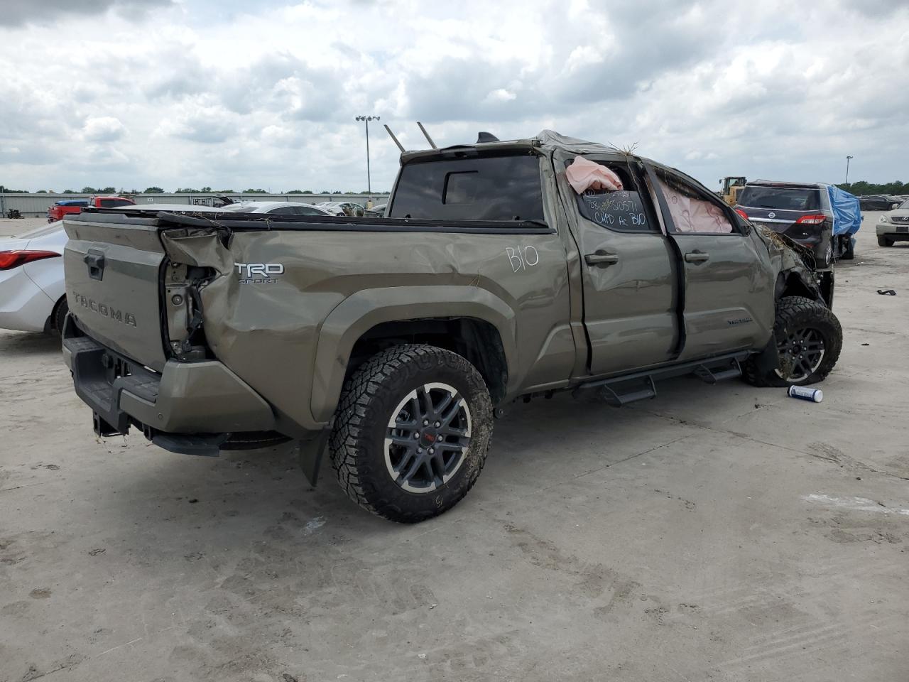 3TYLB5JN1RT048880 TOYOTA TACOMA 2024