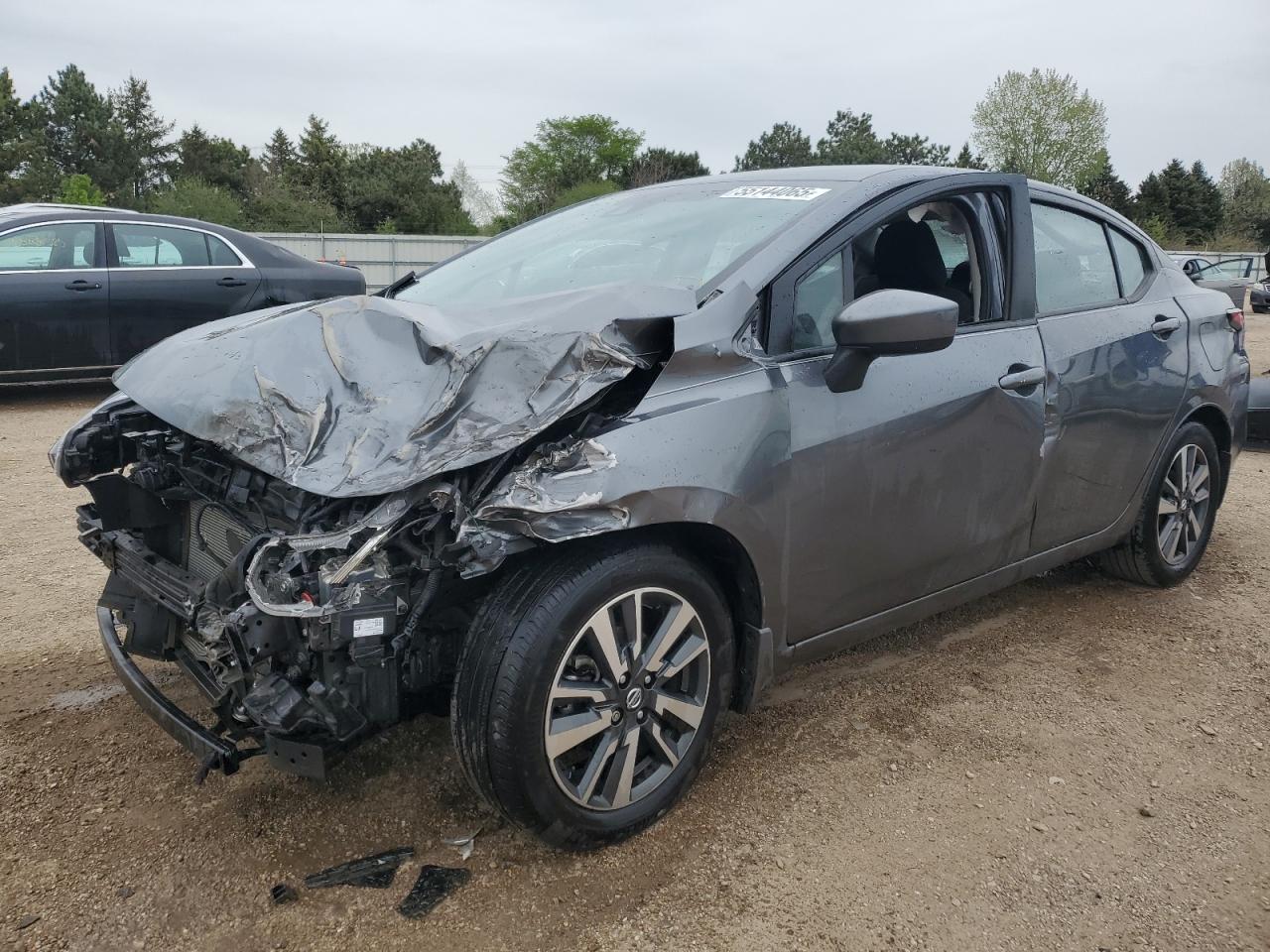2022 Nissan Versa Sv
