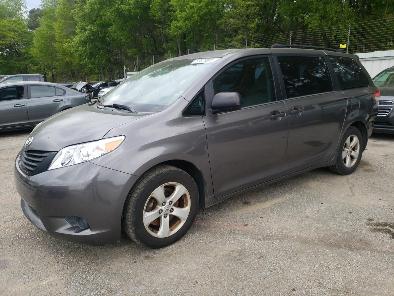 2011 Toyota Sienna  for Sale in Austell, GA - Rear End