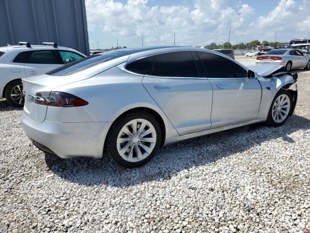  TESLA MODEL S 2017 Srebrny