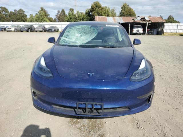  TESLA MODEL 3 2023 Синий