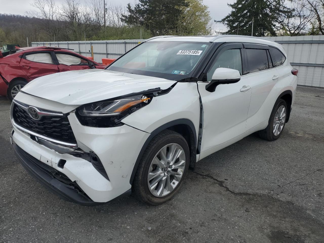 2022 Toyota Highlander Limited for Sale in Grantville, PA - Front End