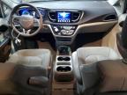 2017 Chrysler Pacifica Touring продається в Kincheloe, MI - Front End