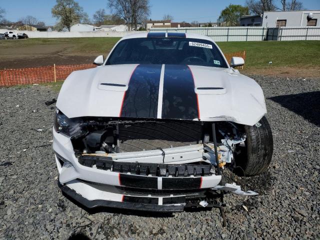  FORD MUSTANG 2021 Белый
