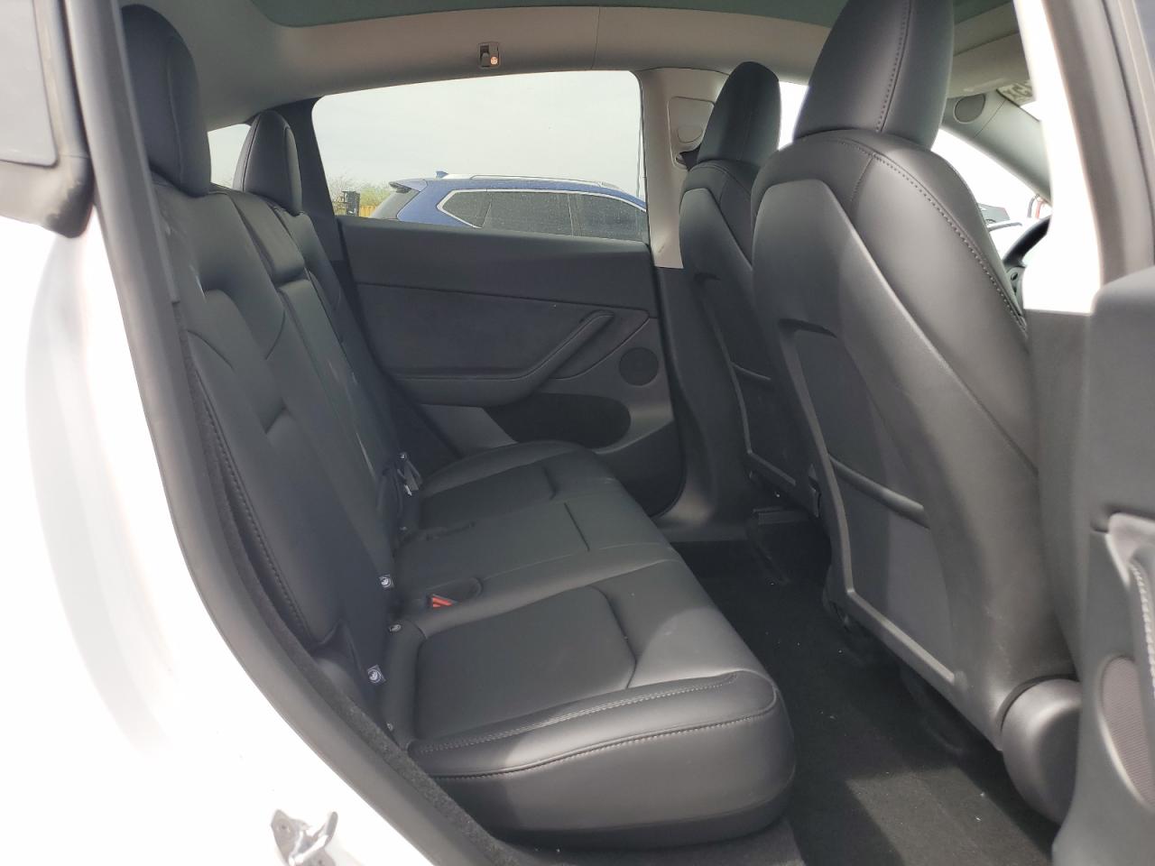 2025 Tesla Model Y VIN: 7SAYGDED1SF216870 Lot: 51158525