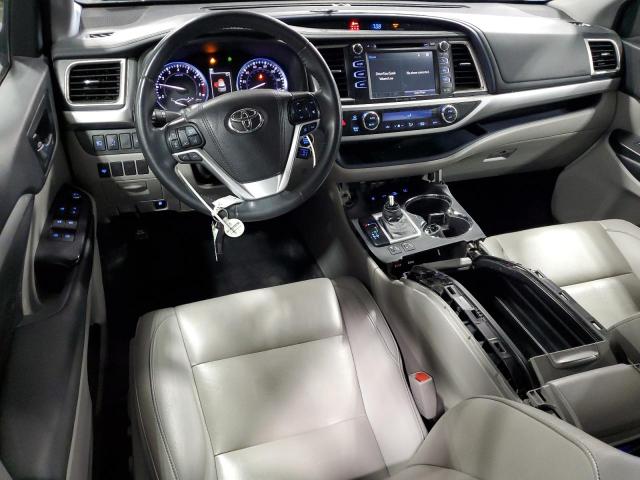  TOYOTA HIGHLANDER 2019 Зелений