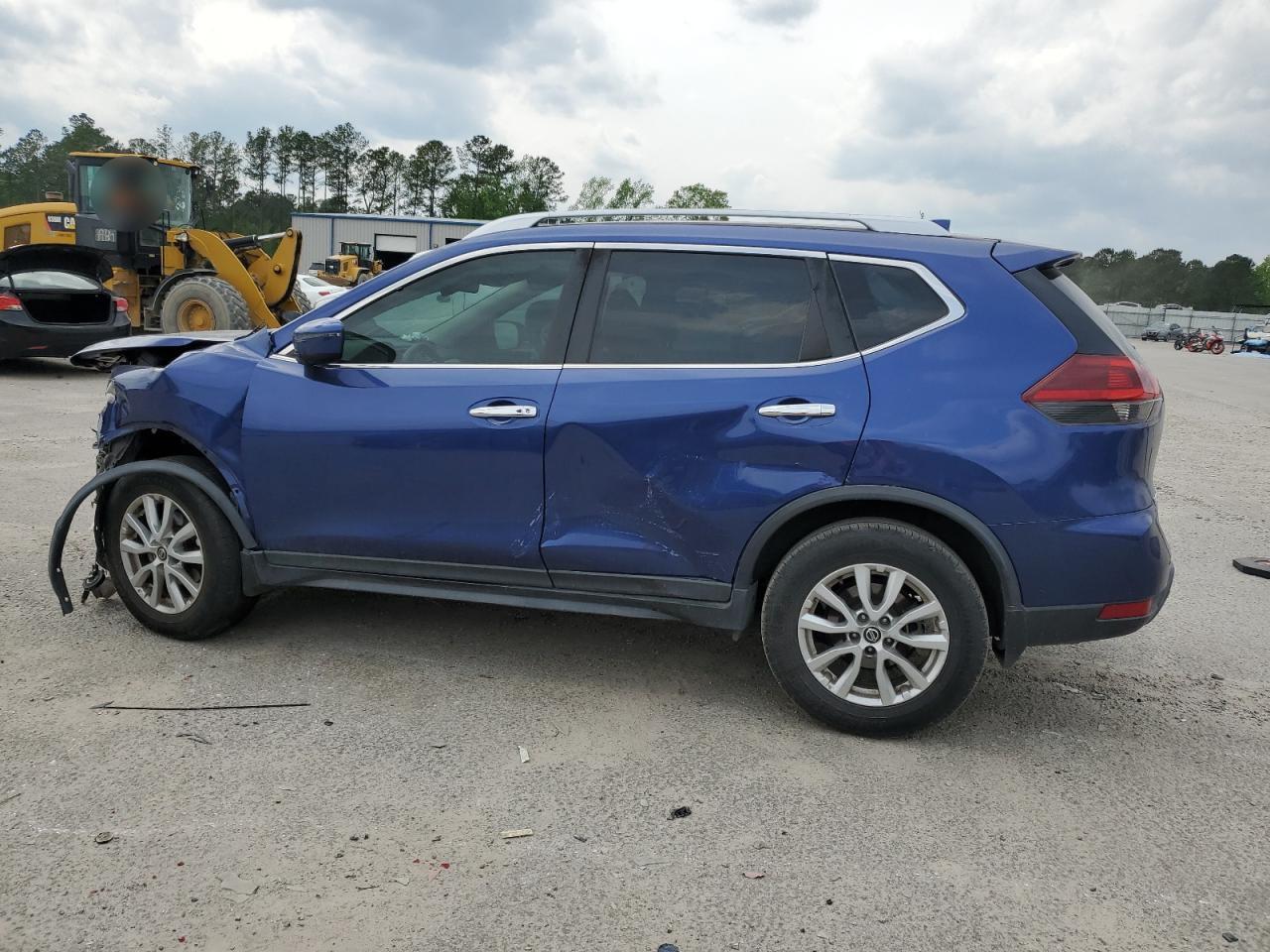 KNMAT2MT1JP608145 NISSAN ROGUE 2018