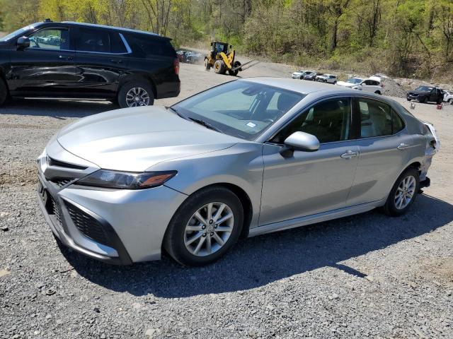  TOYOTA CAMRY 2021 Srebrny