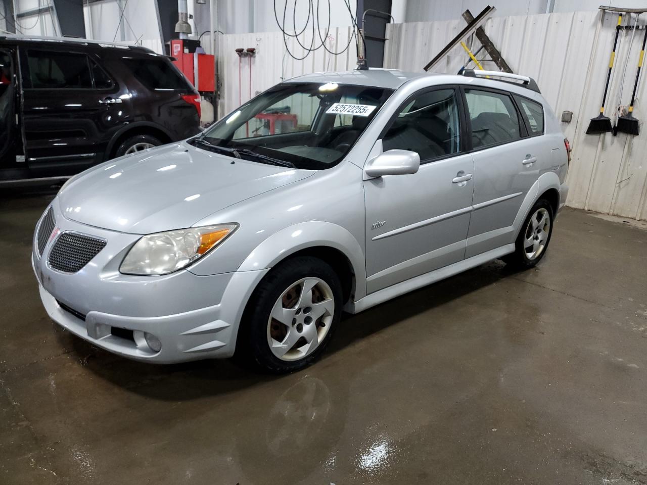 2007 Pontiac Vibe for Sale in Ham Lake, MN - Front End