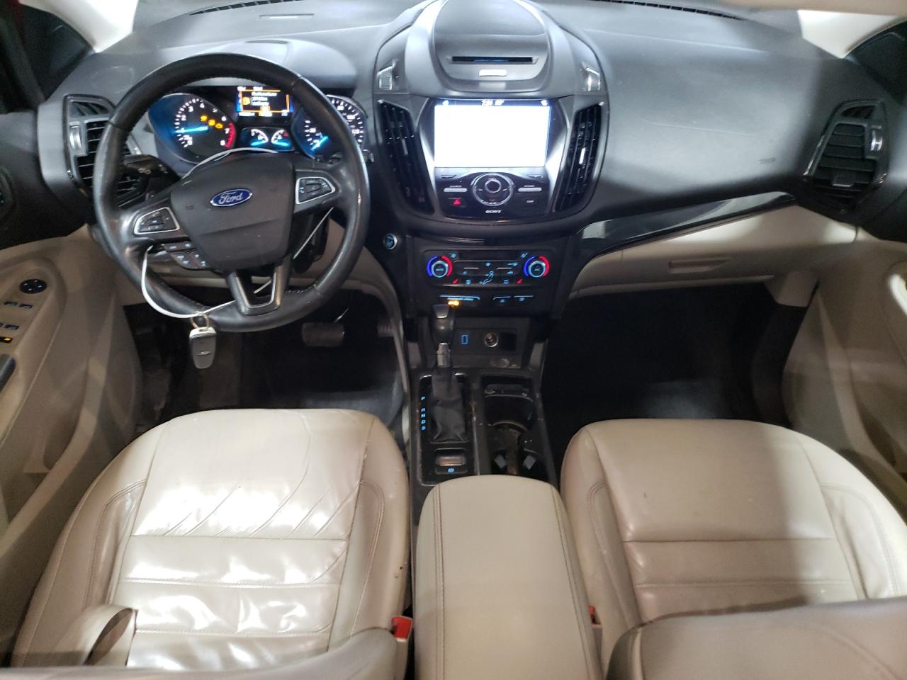 1FMCU9J95HUA39010 FORD ESCAPE 2017