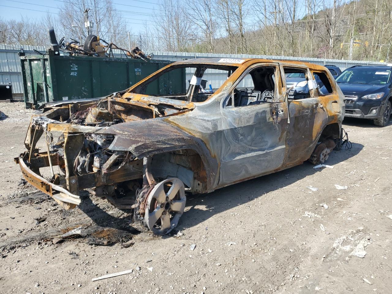 2011 Jeep Grand Cherokee Limited на продаже в Hurricane, WV - Burn