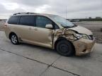 2011 Toyota Sienna Le იყიდება New Orleans-ში, LA - Front End