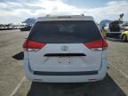 2012 Toyota Sienna  იყიდება Van Nuys-ში, CA - Front End