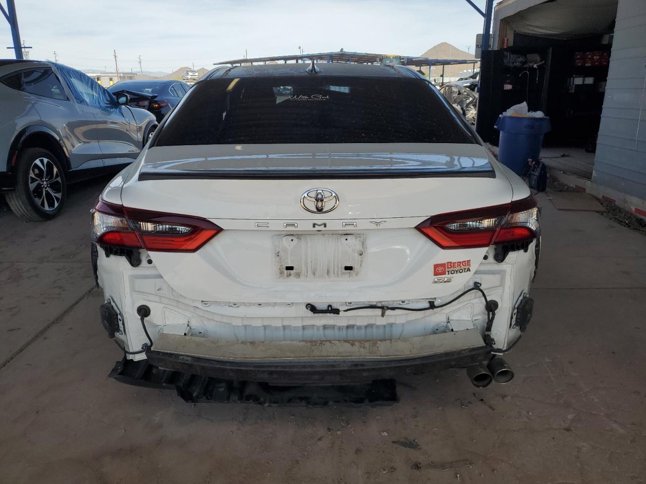 4T1S11AK6NU687900 TOYOTA CAMRY 2022
