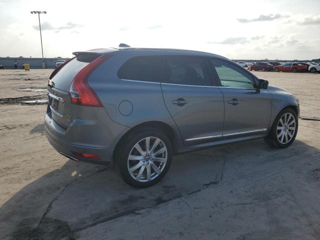  VOLVO XC60 2017 Srebrny