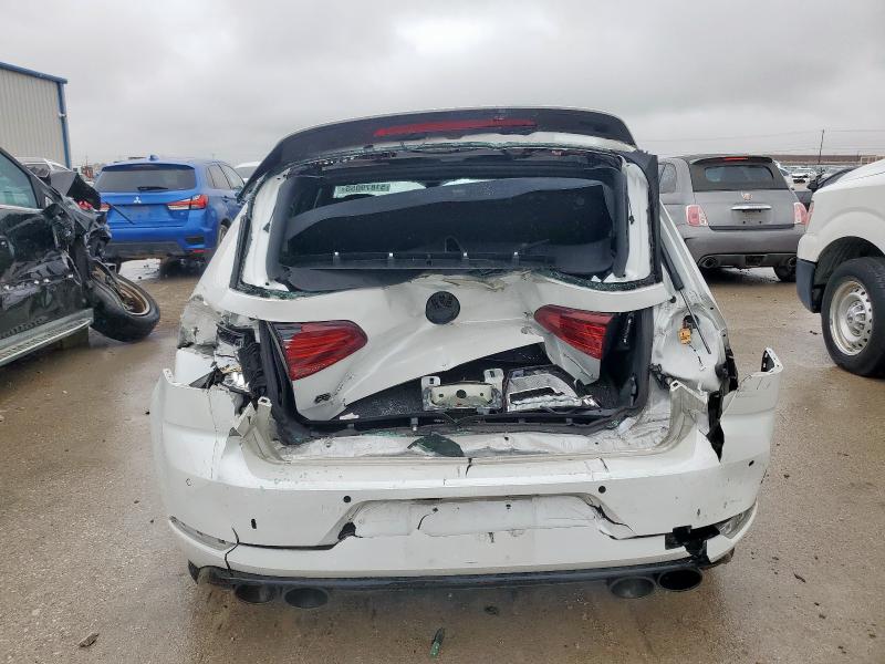  VOLKSWAGEN GOLF 2019 Белы