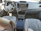 2014 Toyota Sienna  იყიდება Seaford-ში, DE - Undercarriage