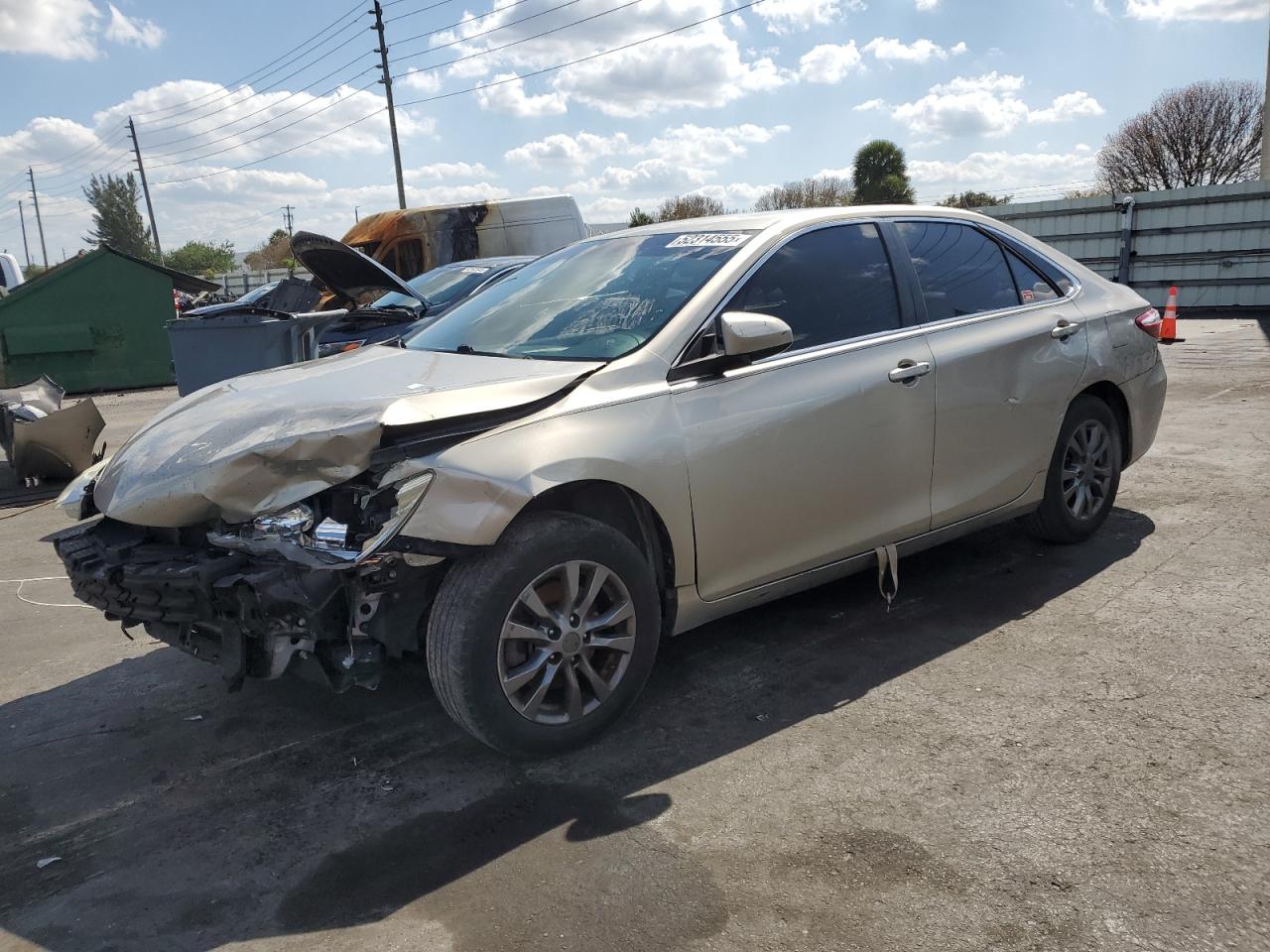 4T1BF1FKXHU275235 TOYOTA CAMRY 2017