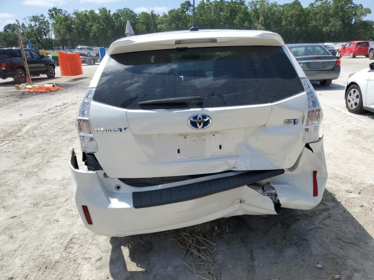 JTDZN3EU3C3147082 2012 Toyota Prius V