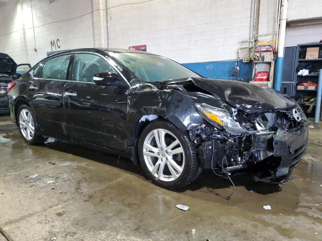  NISSAN ALTIMA 2016 Czarny