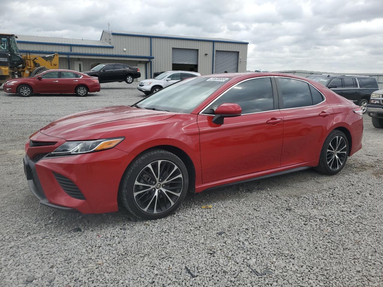2020 Toyota Camry Se იყიდება Earlington-ში, KY - Hail