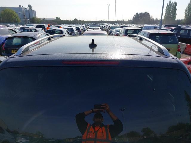 2009 VOLKSWAGEN TOURAN MAT