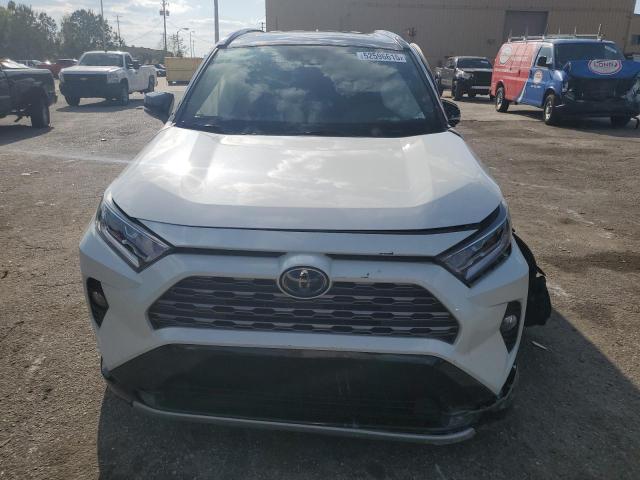 TOYOTA RAV4 2021 Biały