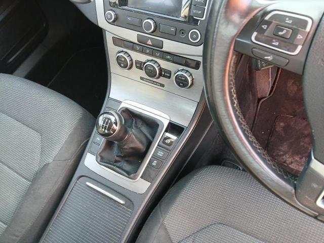 2013 VOLKSWAGEN PASSAT HIG