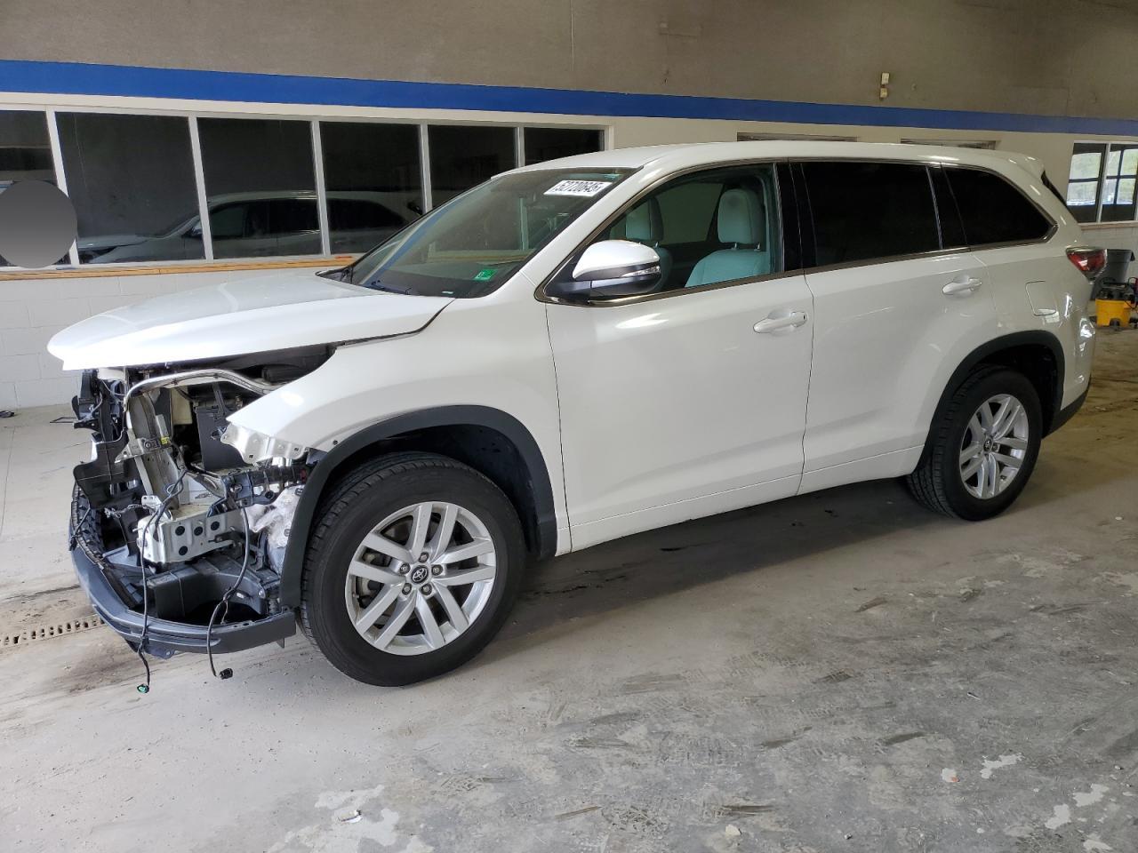 Sandston, VA에서 판매 중인 2016 Toyota Highlander Le - Front End