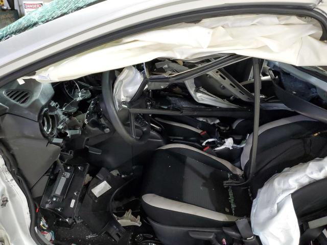  NISSAN VERSA 2021 Srebrny
