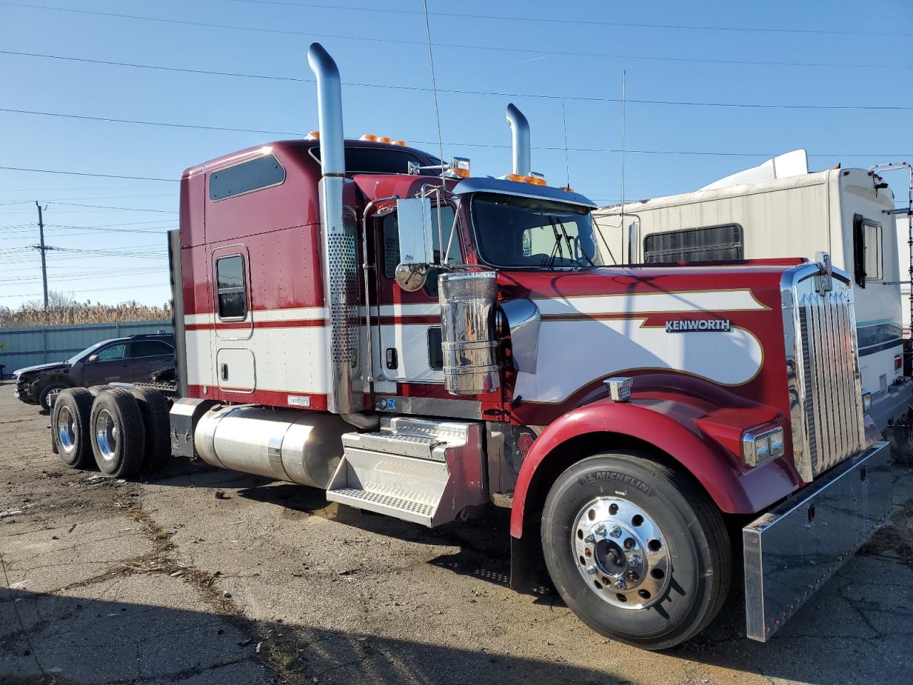 2022 Kenworth W9 Semi Truck for Sale in Woodhaven, MI - Minor Dent/Scratches