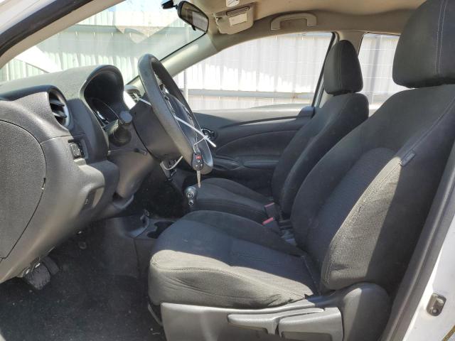  NISSAN VERSA 2017 Biały