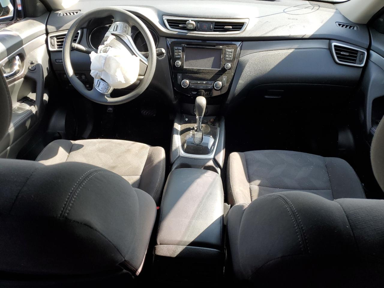 KNMAT2MV5GP701826 NISSAN ROGUE 2016