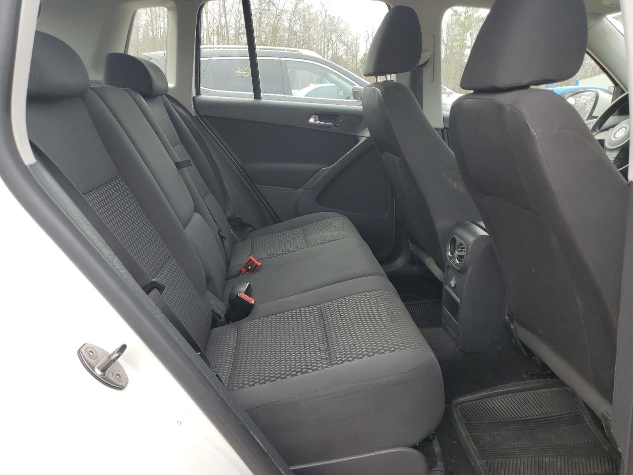 2011 Volkswagen Tiguan S VIN: WVGAV7AX9BW529159 Lot: 54391095