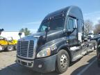Woodhaven, MI에서 판매 중인 2009 Freightliner Cascadia 125 Semi Truck - Side