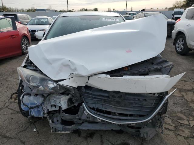  MAZDA 3 2016 Білий