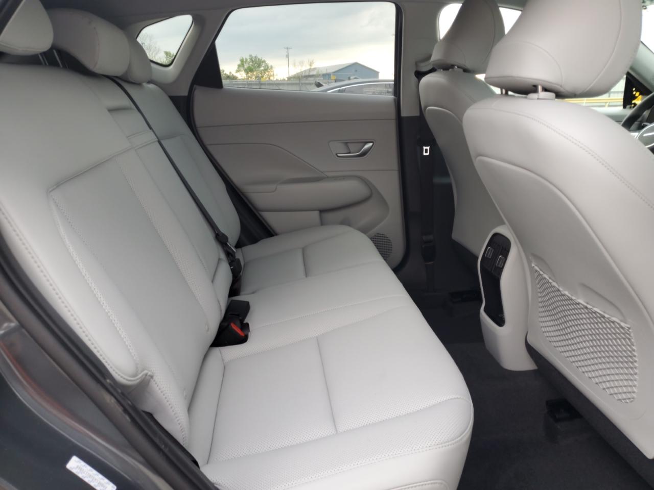 2024 Hyundai Kona Limited VIN: KM8HECA32RU172868 Lot: 54697065