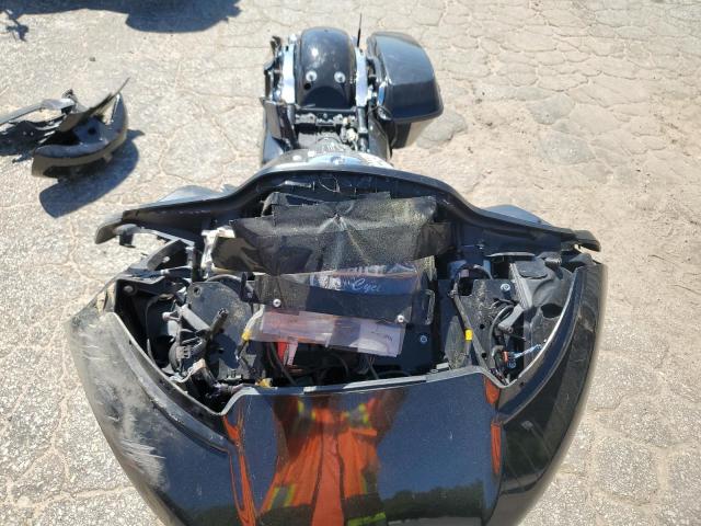  HARLEY-DAVIDSON FL 2017 Чорний
